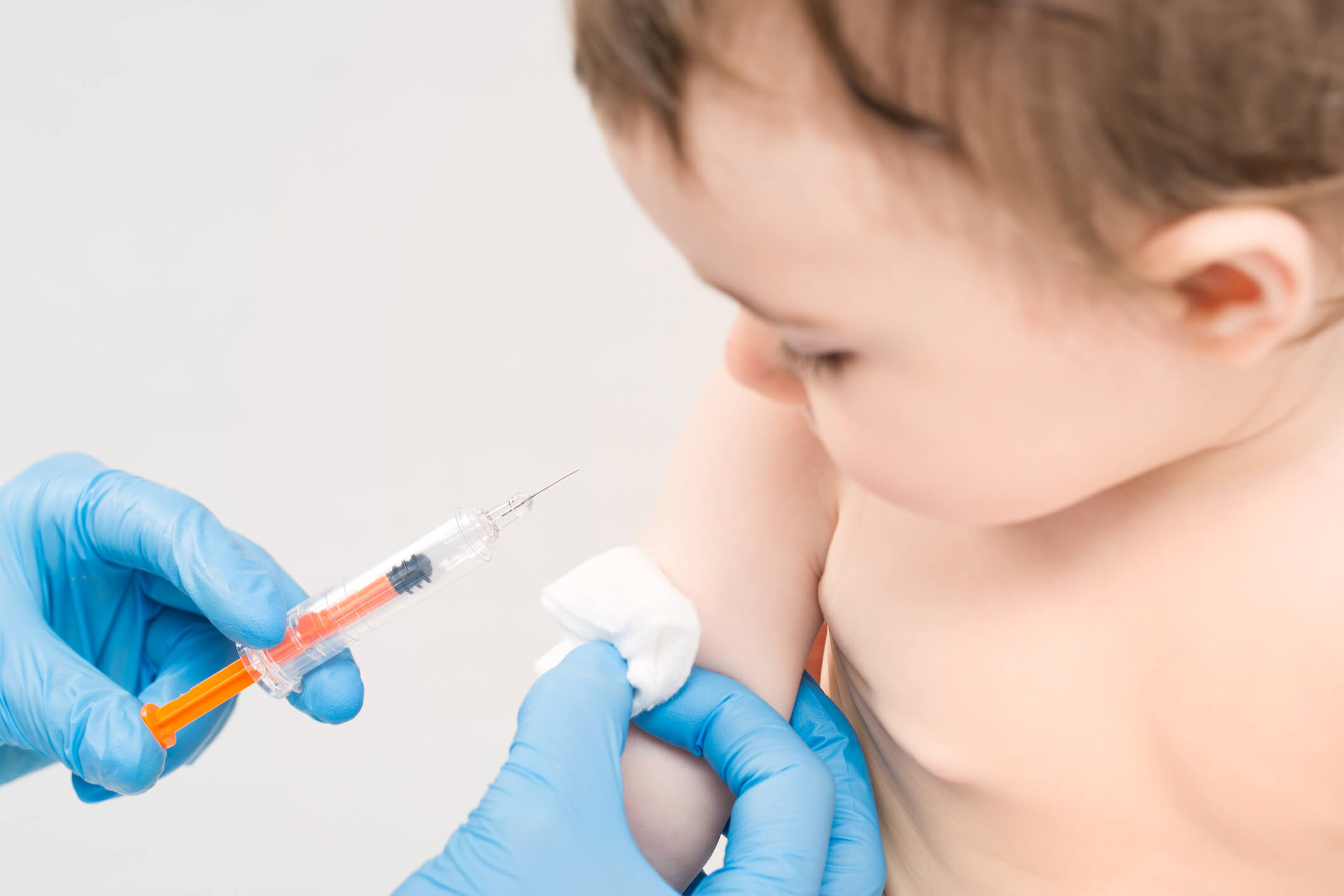 vacina-bebe-simplifique-aulas-extras